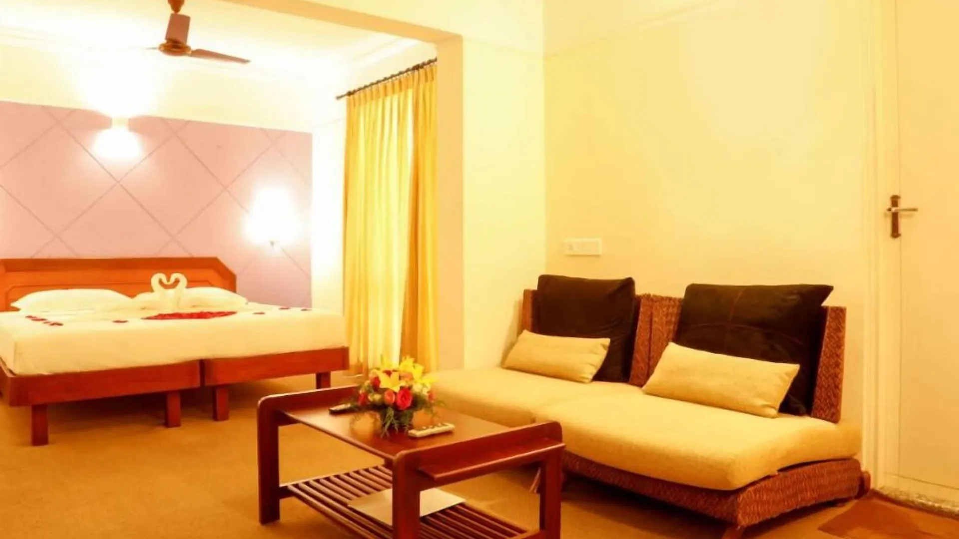 Riviera Suites Kochi 0*,